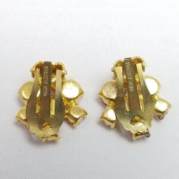 Vintage Red Orange Little Rhinestone Cluster Clip On Earrings Made in Austria - Picture 3 of 8